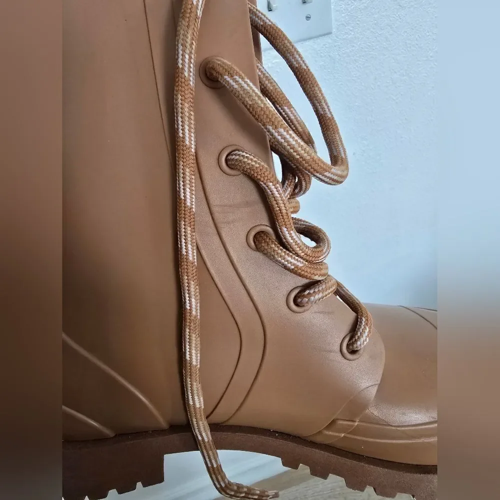 Schutz Rain Rubber Chelsea Boots Size 9 In Tan